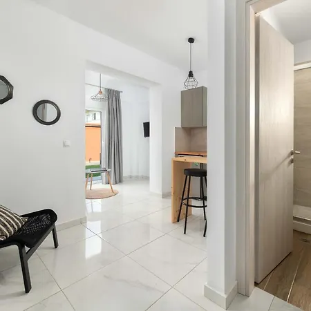 L & C Boutique 4* Kremastí