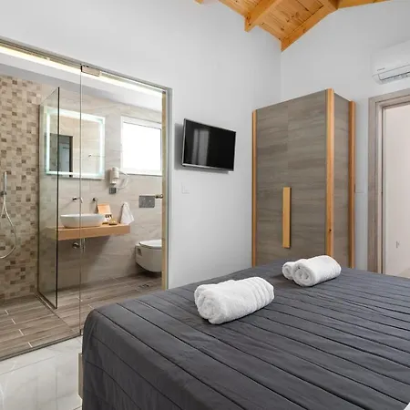 L & C Boutique Aparthotel