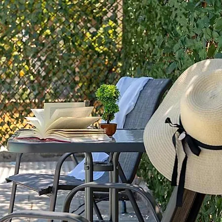 L & C Boutique Ξενοδοχείο με διαμερίσματα 4*