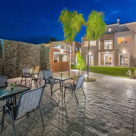 L & C Boutique מלון דירות 4*