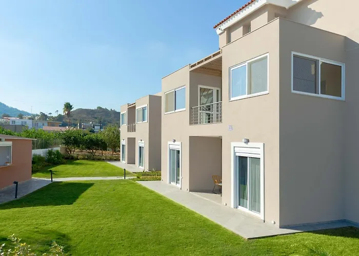 L & C Boutique Apartahotel