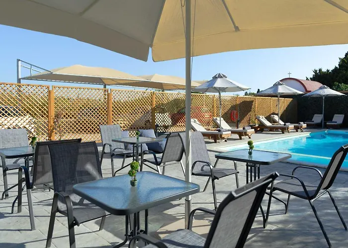 Apartahotel L & C Boutique Kremastí