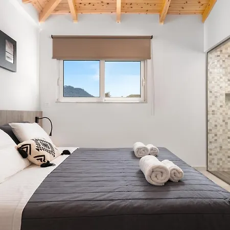 L & C Boutique Kremastí