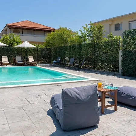 Apartahotel L & C Boutique