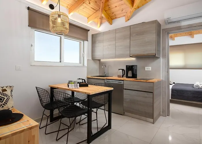 Apart Otel L & C Boutique Kremastí